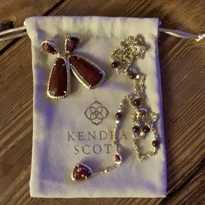Kendra Scott ear rings and necklace set